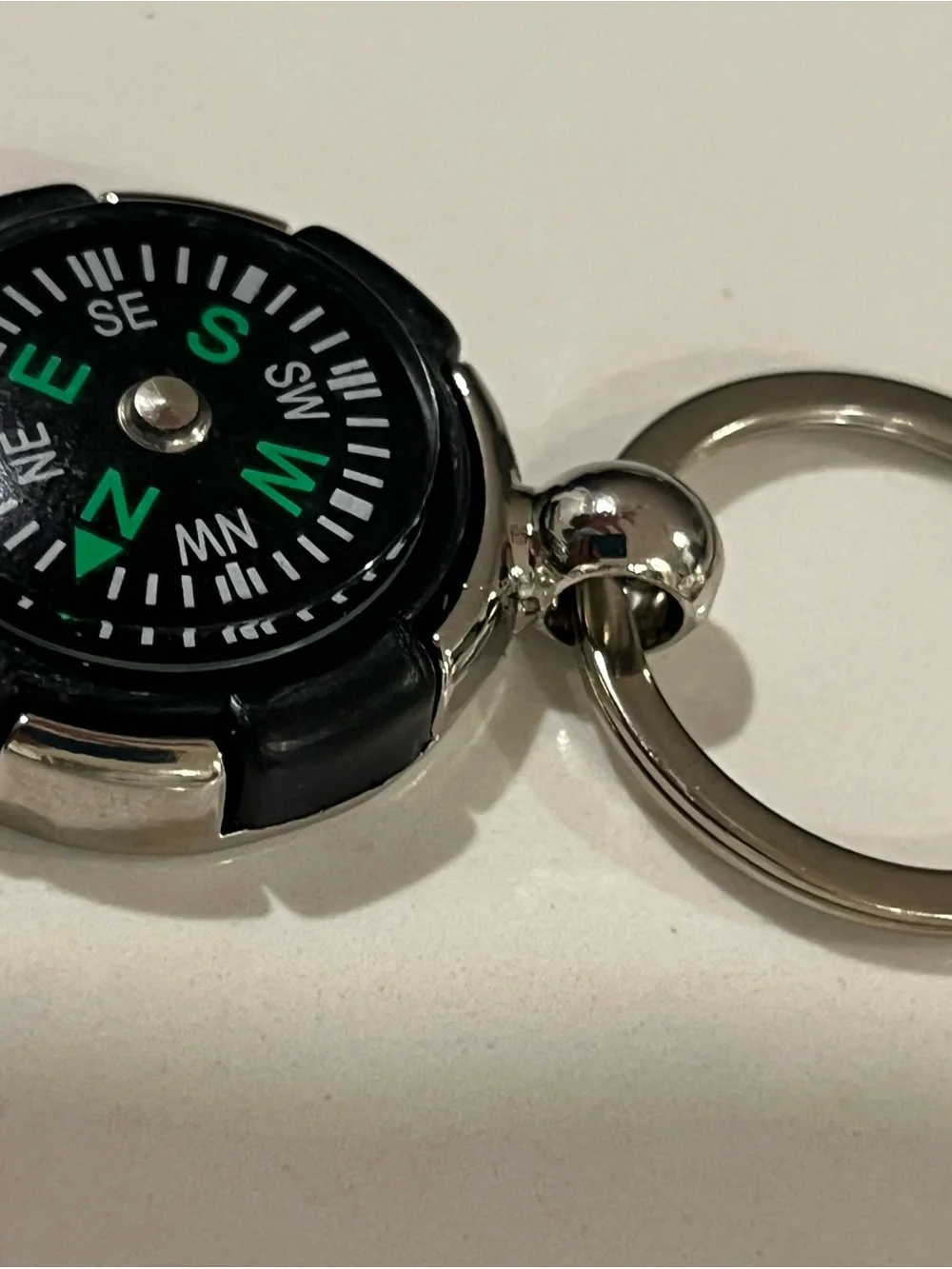 IronWay Black Keychain Compass with Green Markings. Never lose Your Way. NWT